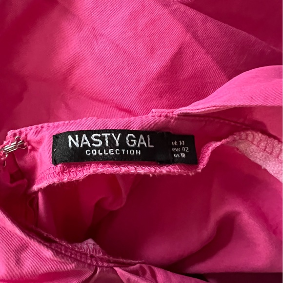 Nasty Gal Petite Extreme Puff Sleeve Mini Dress - Picture 6 of 6